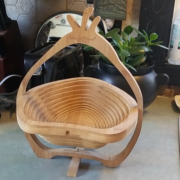 HARRY&DAVID FAB COLLAPSIBLE BAMBOO FRUIT BOWL - Picture 3 of 6